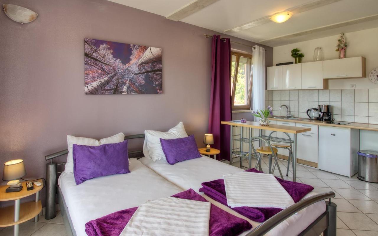 Ferienwohnung Apartman Studio Pula Exterior foto