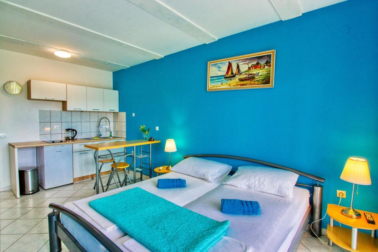 Ferienwohnung Apartman Studio Pula Exterior foto