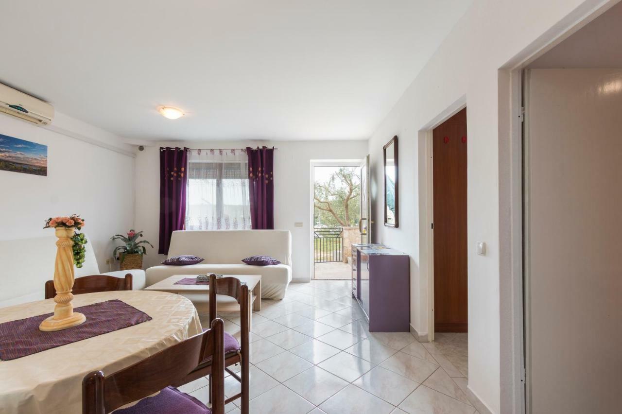 Ferienwohnung Apartman Studio Pula Exterior foto