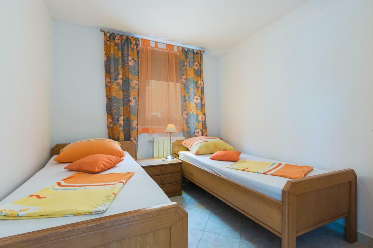 Ferienwohnung Apartman Studio Pula Exterior foto