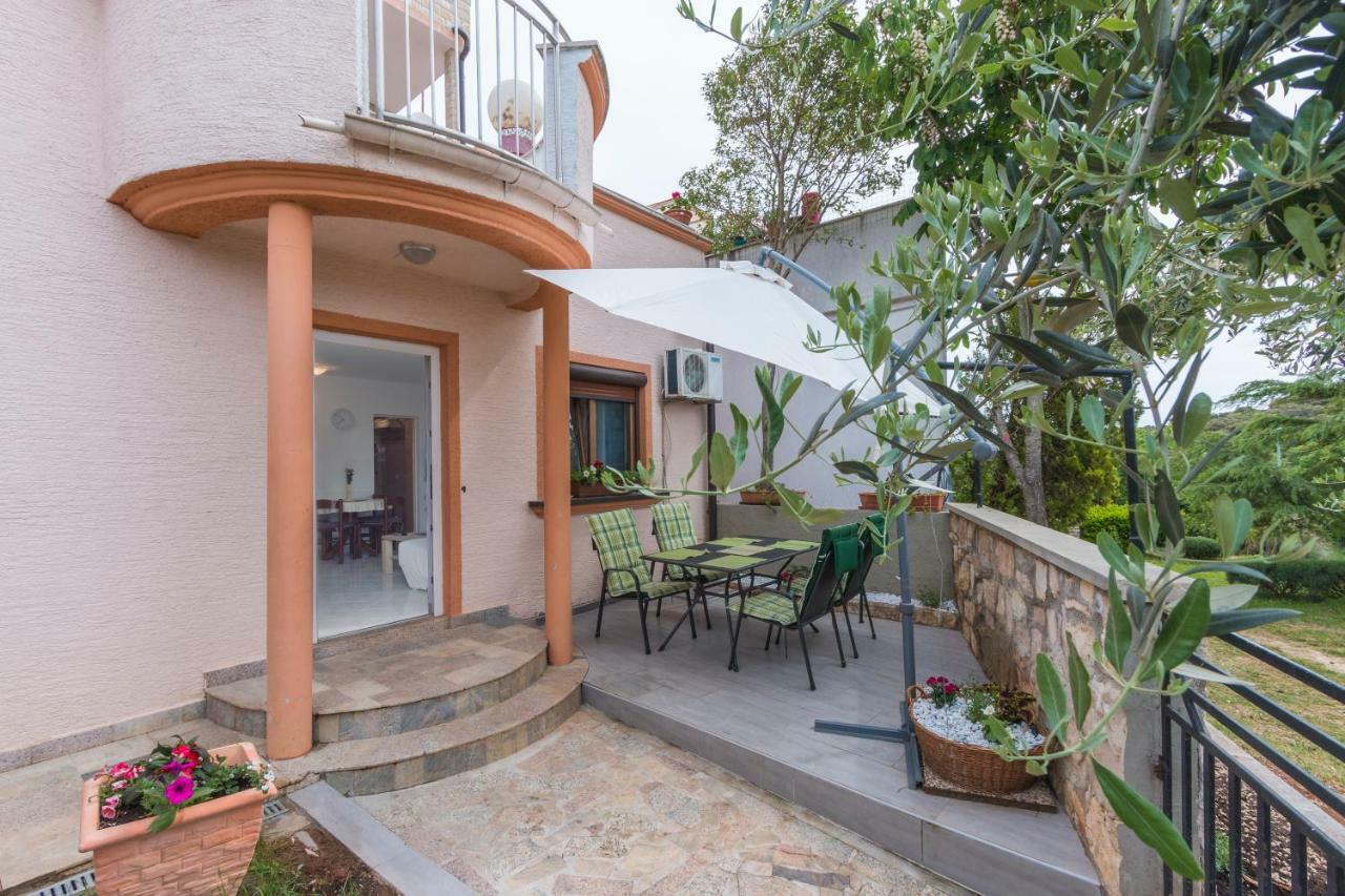 Ferienwohnung Apartman Studio Pula Exterior foto